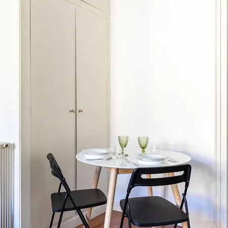 Navigli - Design With Netflix, Wi-fi, Ac Apartmán